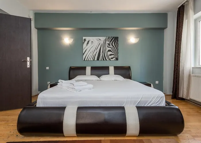 Unirii Square Old Town * Bukurešť