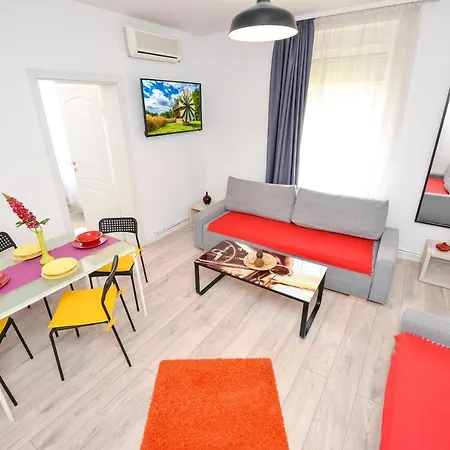 Unirii Square Old Town * Бухарест